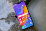 10. Huawei Honor Play, Pilihan Hp Gaming Dengan Performa Handal